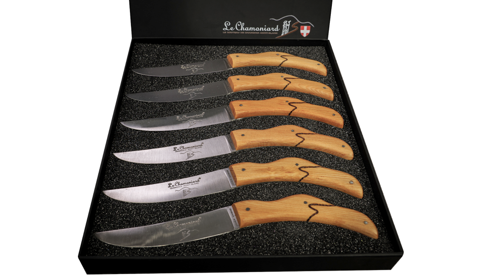 Set de 6 couteaux de table artisanal en mélèze