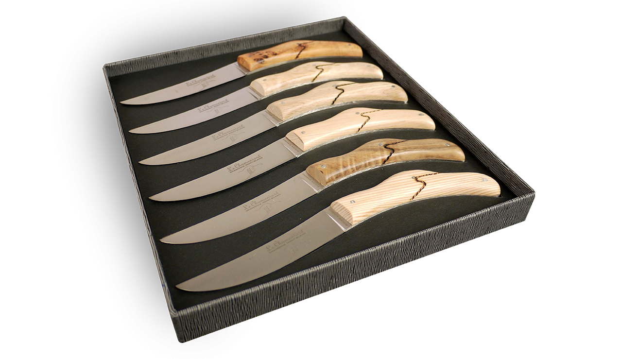 Coffret de 6 couteaux de table en genévrier